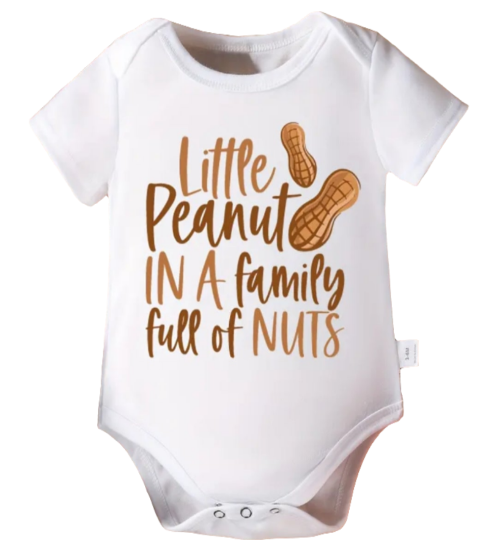 Romper: Little Peanut.Witte romper met beige opdruk