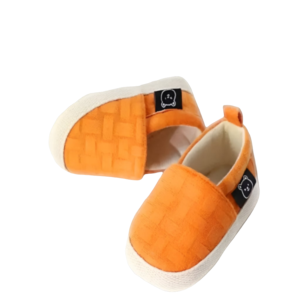 Set: T-shirt oranje met print en denimlook broek. Te combineren met de oranje instappers