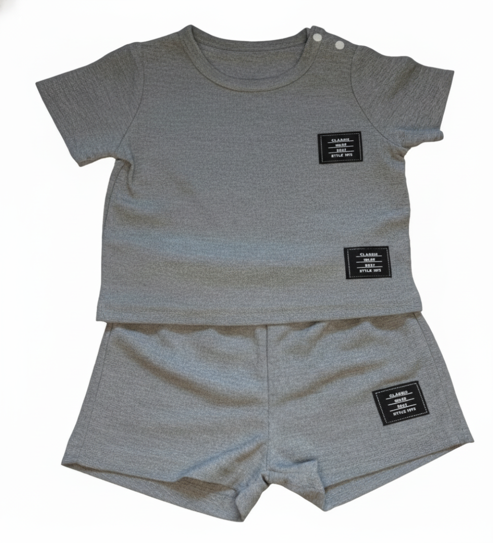 Set: shirt met short grijs ( Ook in groen en beige verkrijgbaar)