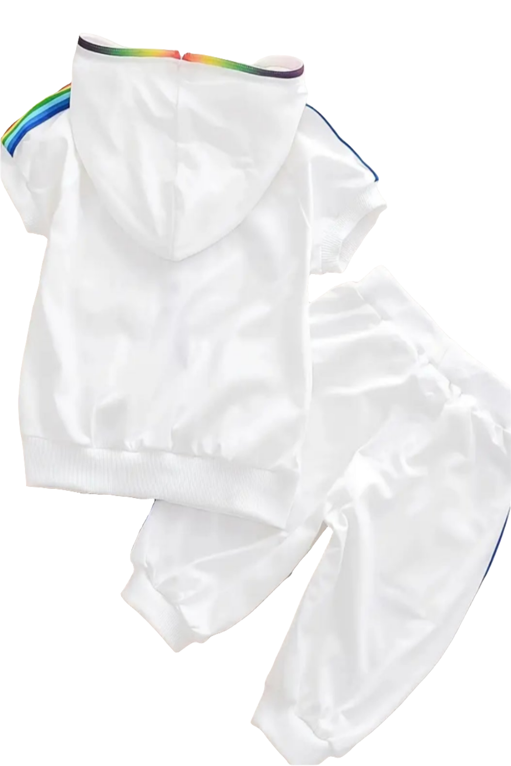 joggingpak met korte mouwen rits in regenboogkleur. De broek is tot over de knie met regenboogstrepen.