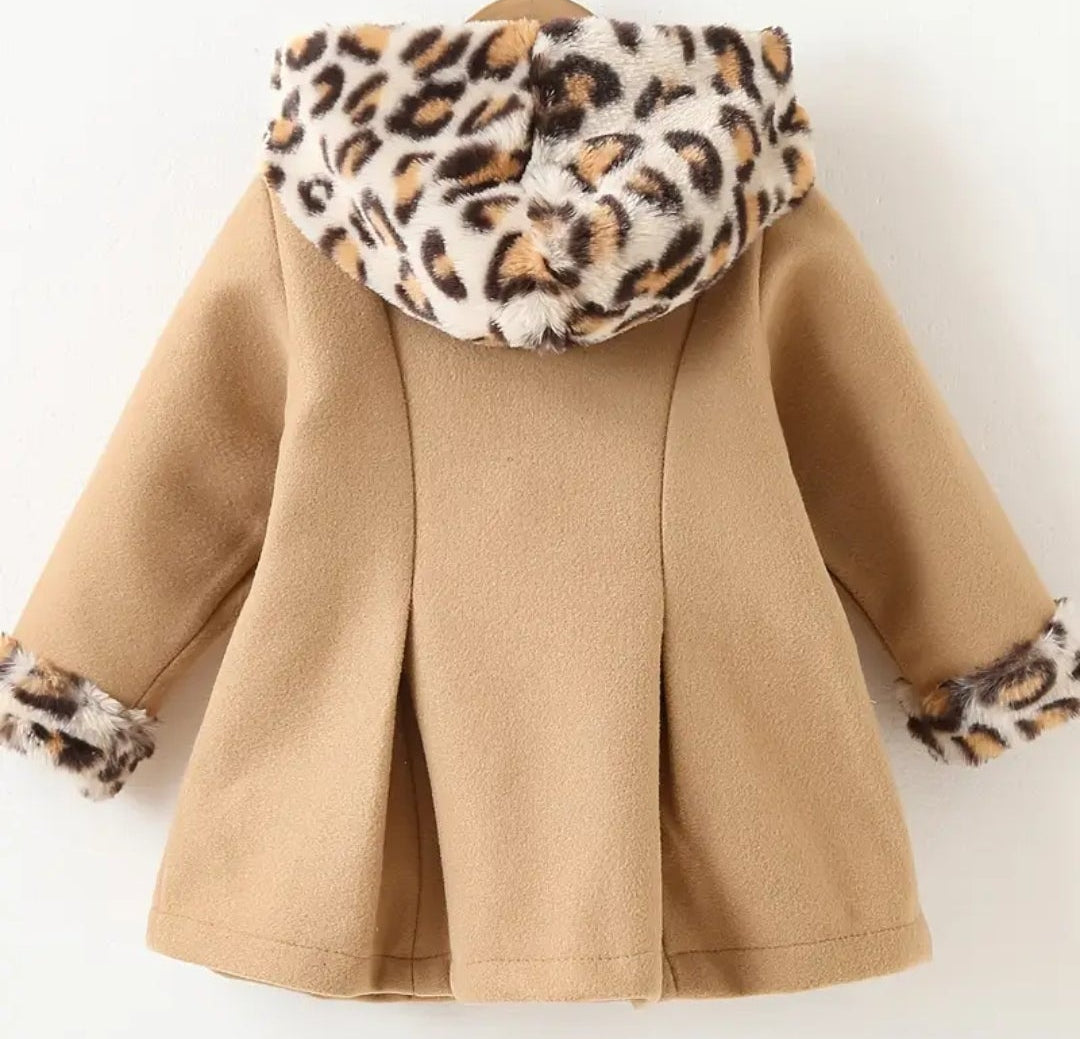 jas beige met panterprint en capuchon