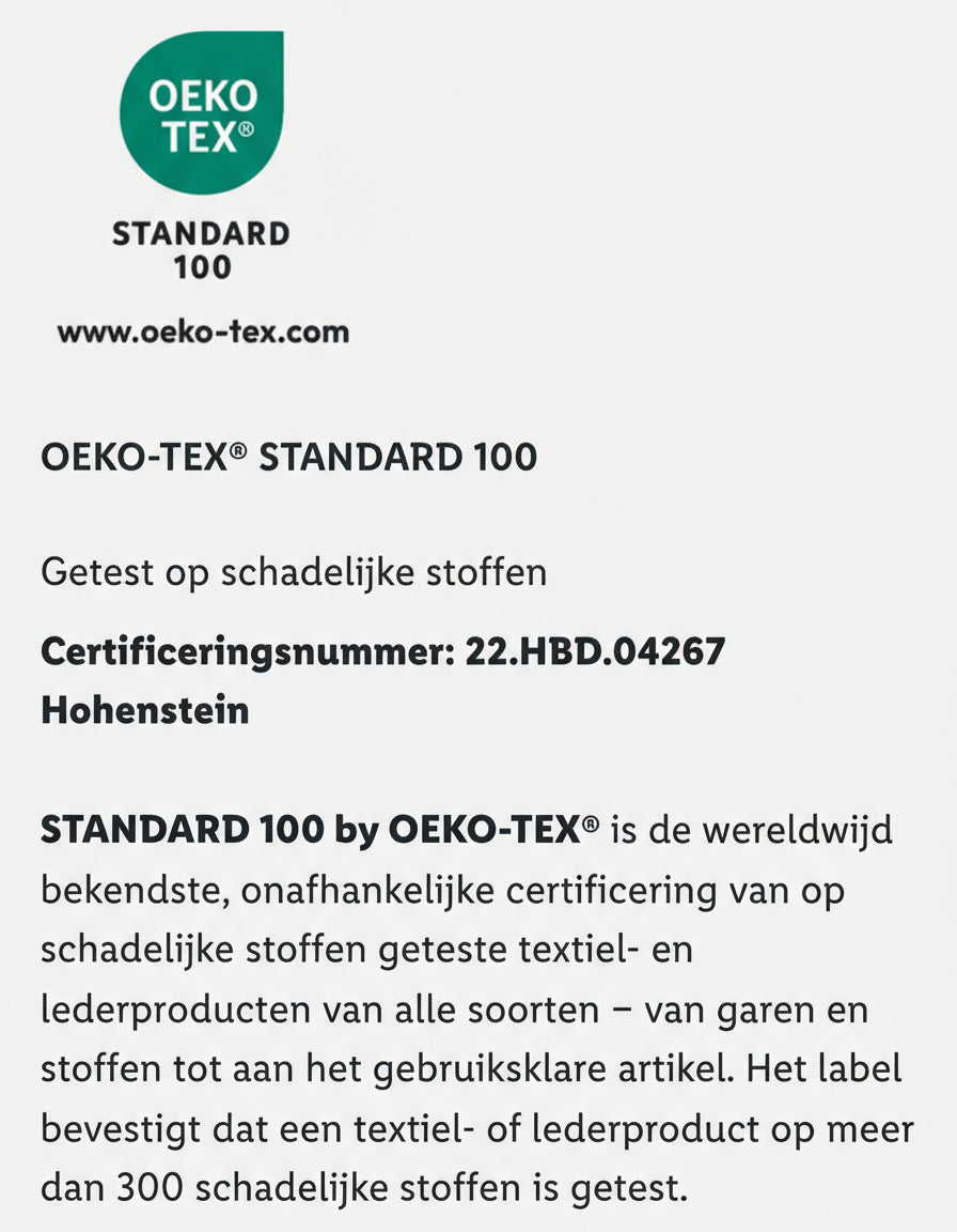 100 % katoenen babysetjes in beige, blauw en roze. Twee joggingbroeken met bijpassend truitje