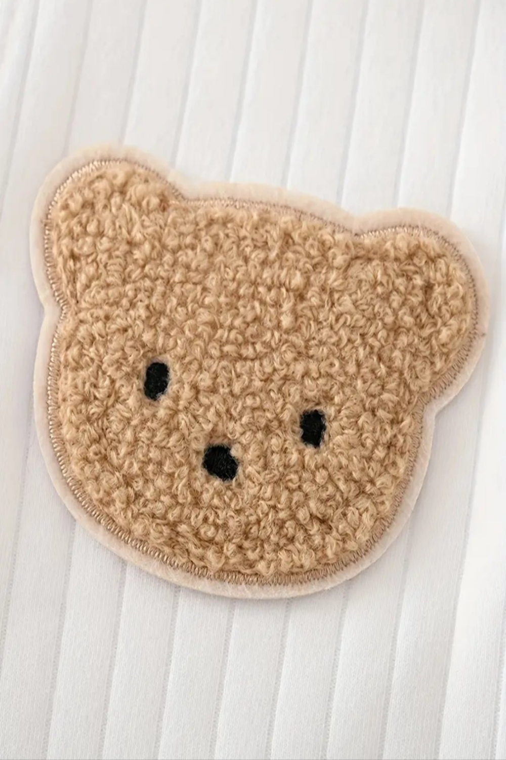 Katoenen boxpak wit met beertje