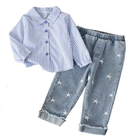 Blouse met blauwe strepen en geborduurde jeans met sterren