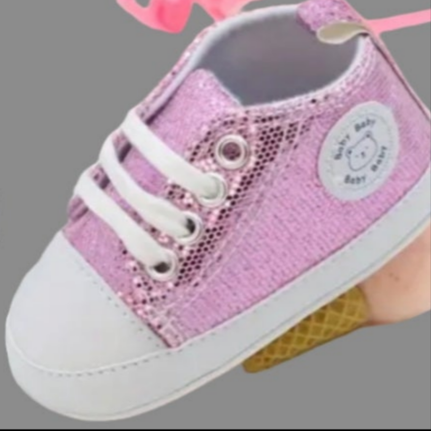 Shirt roze met vlinders en  legging in denimlook ( leuk met de gympjes met glitters)