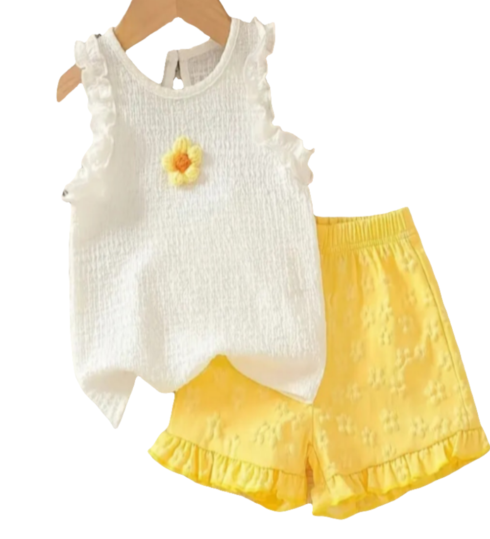 Set. Singlet wit met bloem en gele short ( leuk te combineren met witte gymp)