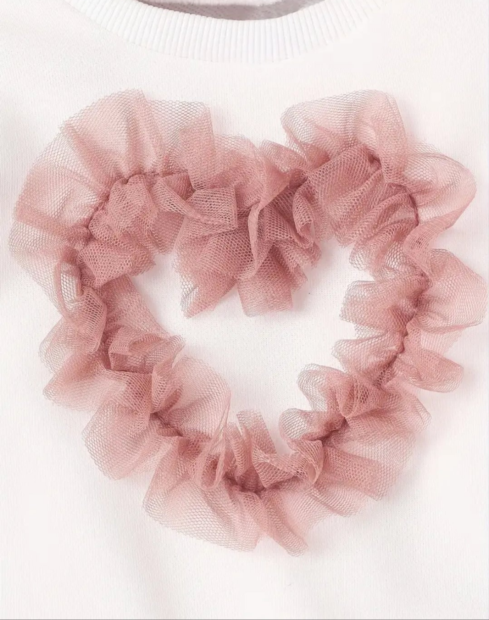 sweater wit met roze tule hart