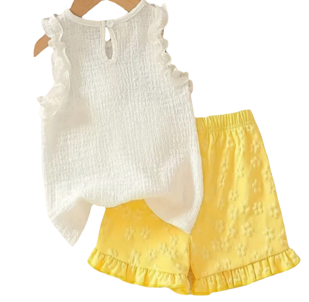 Set. Singlet wit met bloem en gele short ( leuk te combineren met witte gymp)