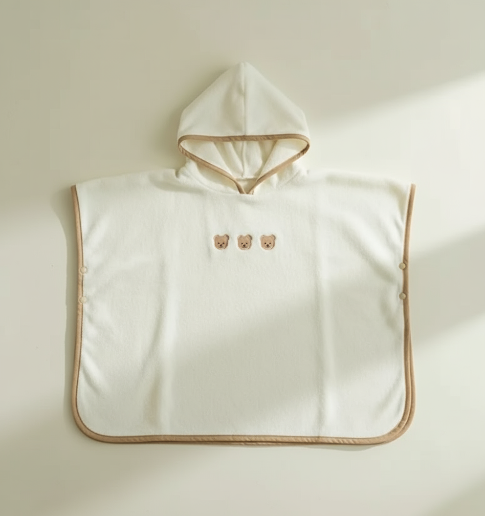  Superzachte handdoekcape van 60x30cm. Heerlijk om na het bad of douche aan te doen. Handig op vakantie.