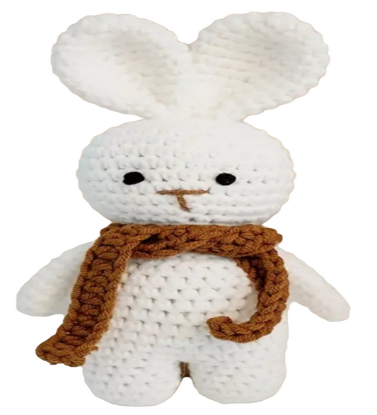 Gehaakt dieren van handgemaakt katoen 

Maten: 

van konijntje: 17.5 bij 8 cm. 

van olifantje 13.5 x 10 cm 

leeuwtje 

eland 