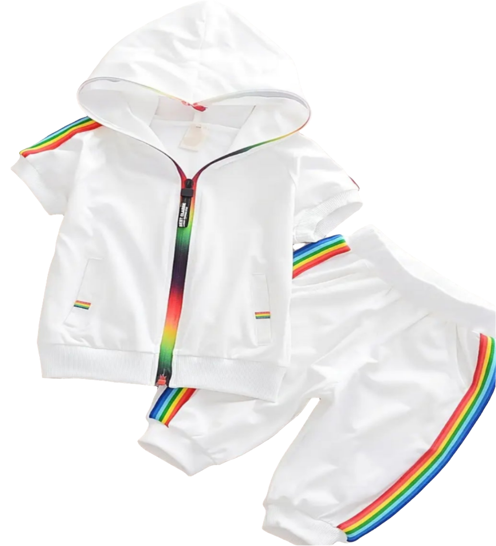 joggingpak met korte mouwen rits in regenboogkleur. De broek is tot over de knie met regenboogstrepen.