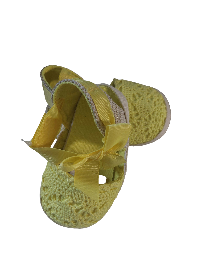 Katoenen meisjesschoenen geel kant  met strik