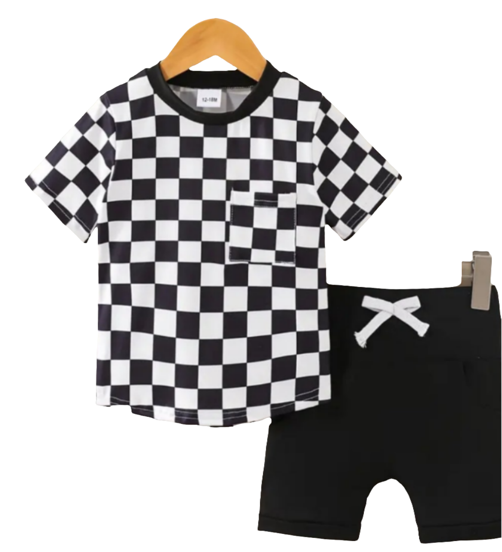 Set voor de zomer Urban / checkerboard stijl : shirt en  short checkerboard (evt. te combineren met de instapper of gymp Urban zwart