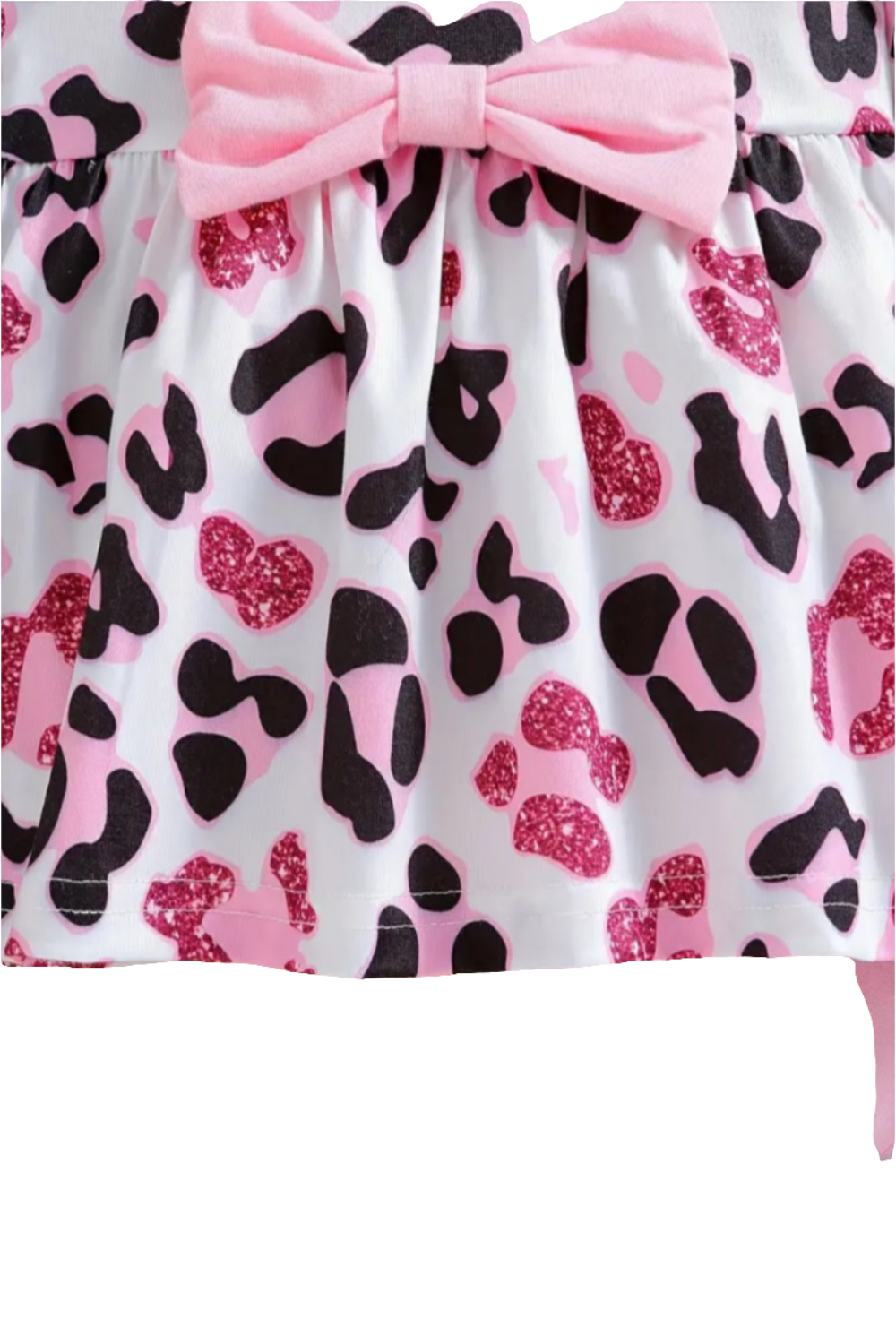 Blouse luipaardprint met strik en roze legging met strikjes