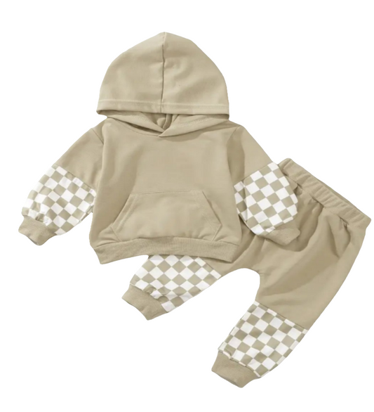 Urban / checkerboard stijl Joggingpak met hoodie. Leuk met de Urban instappers