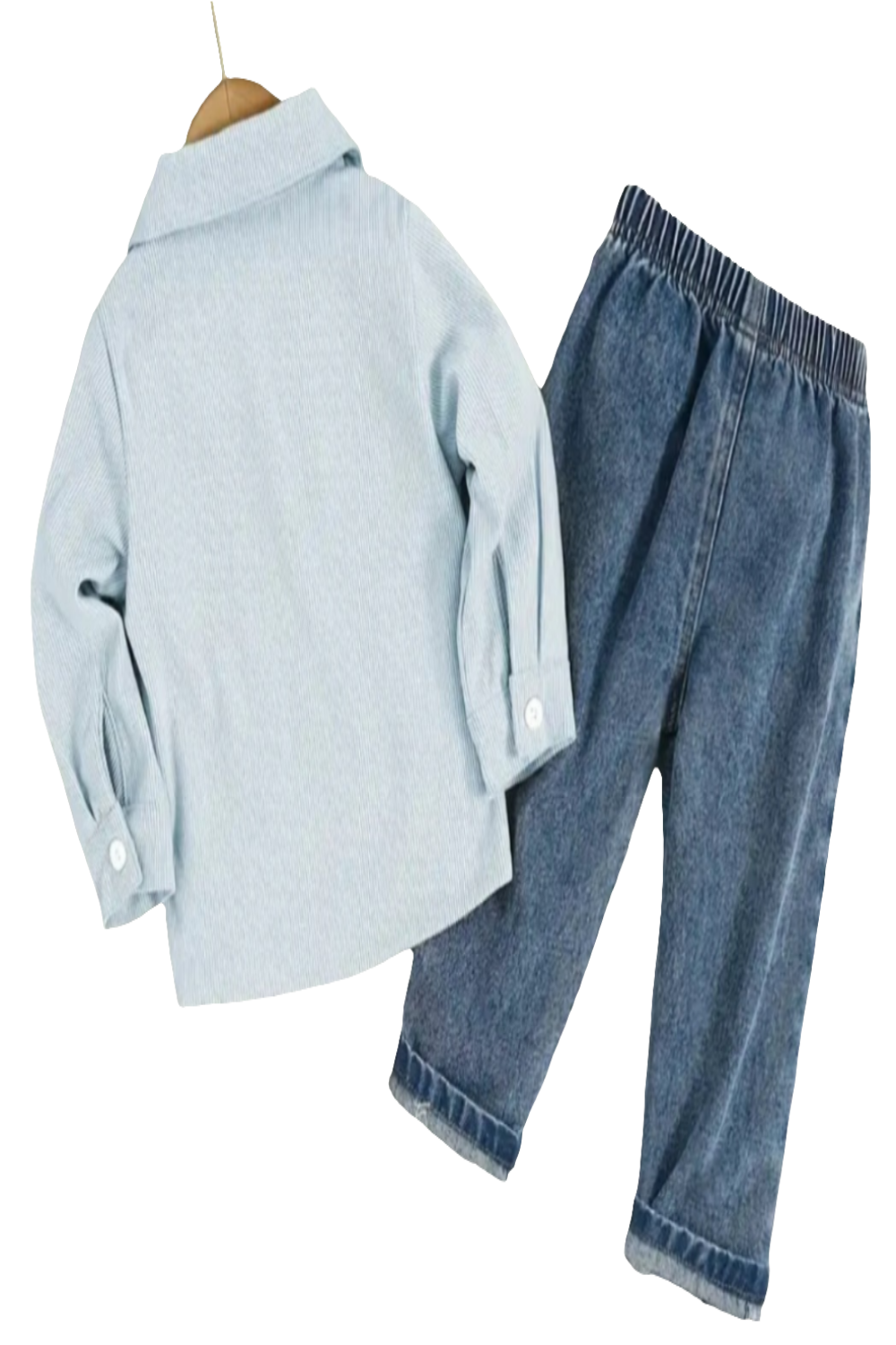 Overhemd lichtblauw in fijne rib en jeans met elastische tailleband