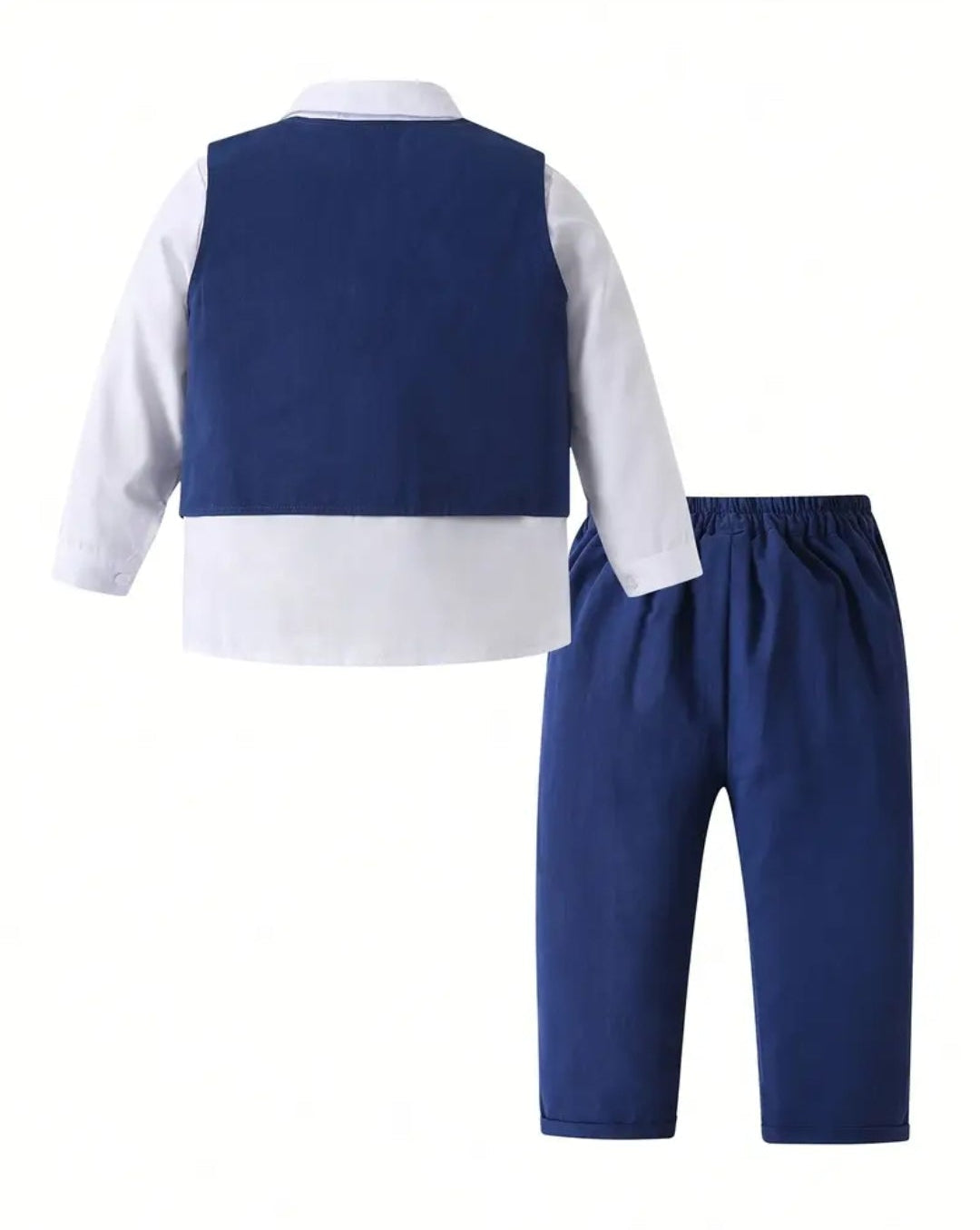 feestkleding : driedelig pak voor jongens. wit overhemd met gilet , pantalon en strik in blauw