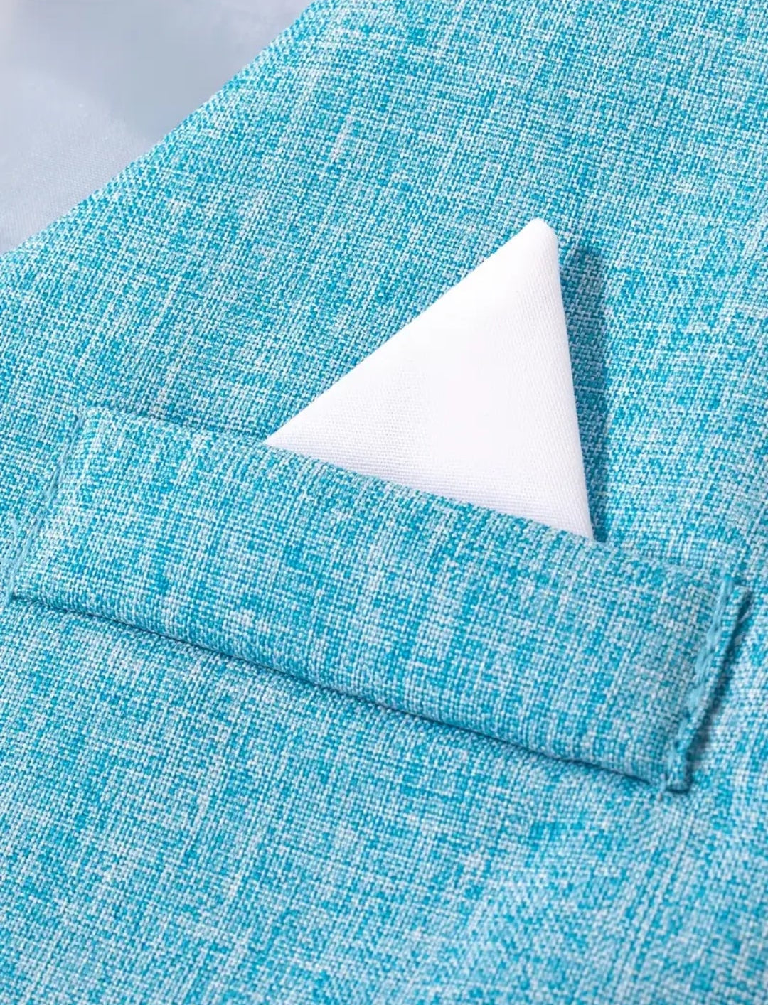 Kerstpak: turkoois gilet met pantalon en strik met witte overhemd