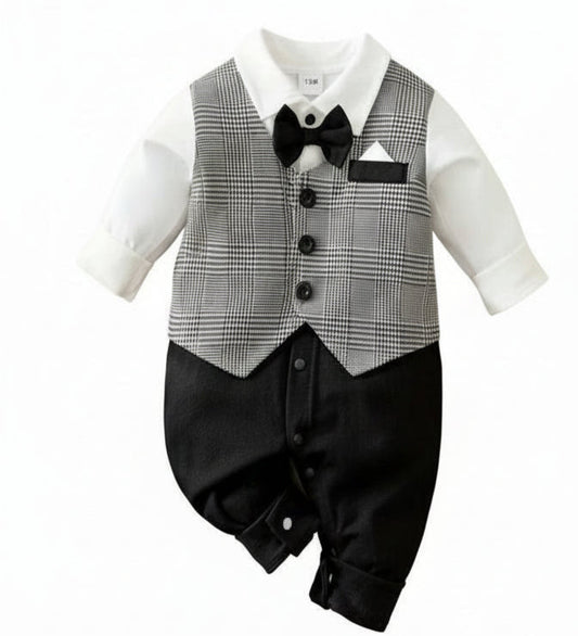 Boxpak: Gilet met klein zwart ruitpatroon en zwarte vlinderdas