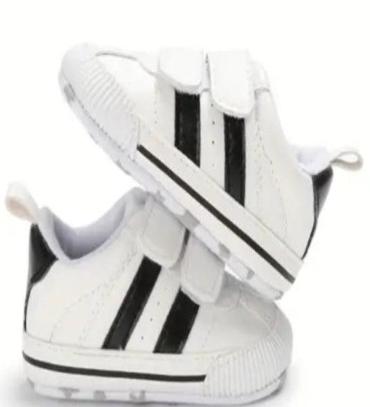 gymp wit met klittenband en zwarte of roze strepen