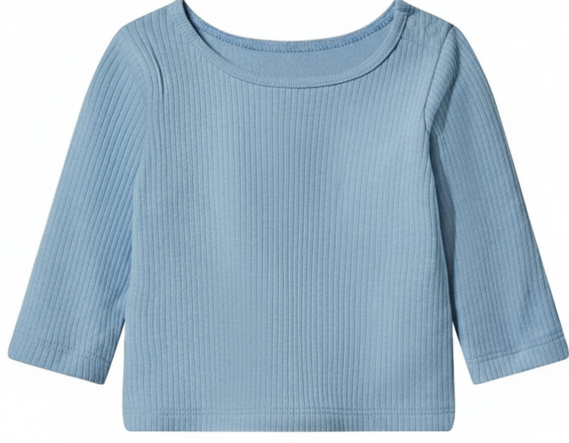 100 % katoenen babysetjes in beige, blauw en roze. Twee joggingbroeken met bijpassend truitje