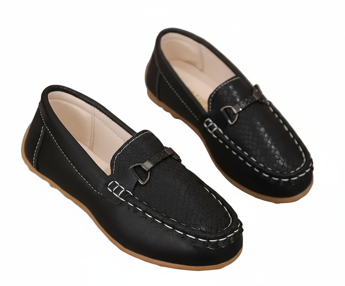 instapper zwart of wit met gesp op bovenkant