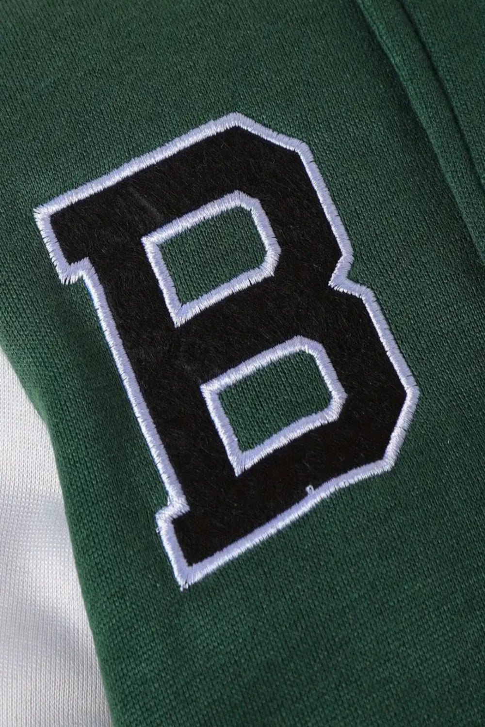 Baseball joggingpak  "B "groen met wit