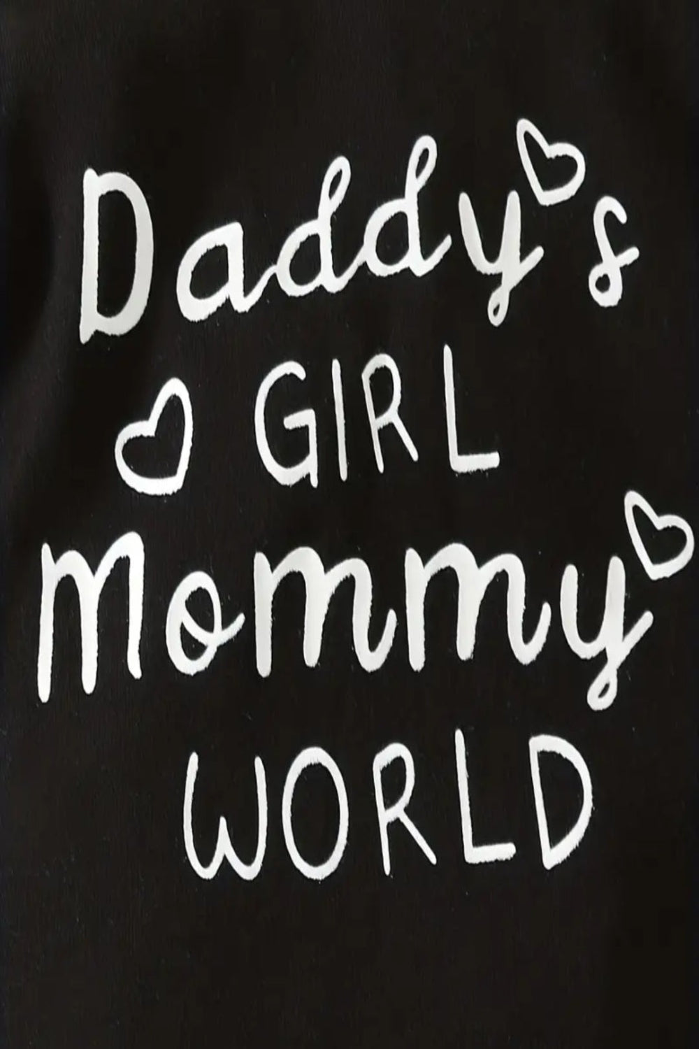 zwarte body met tekst Daddys girl en legerstijl