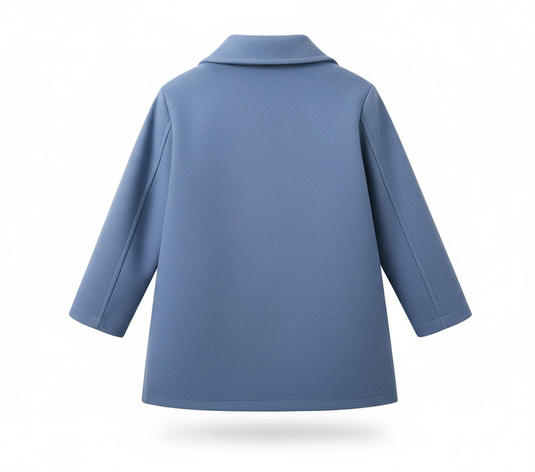 Jongensjas met grote voorzakken. Lang model in blauwgrijs.